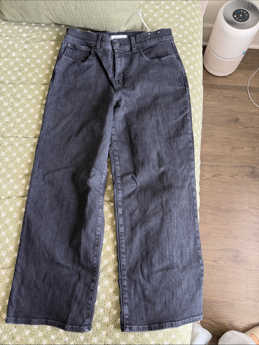 Madewell Petite Perfect Vintage Wide Leg Women’s Jeans in Black